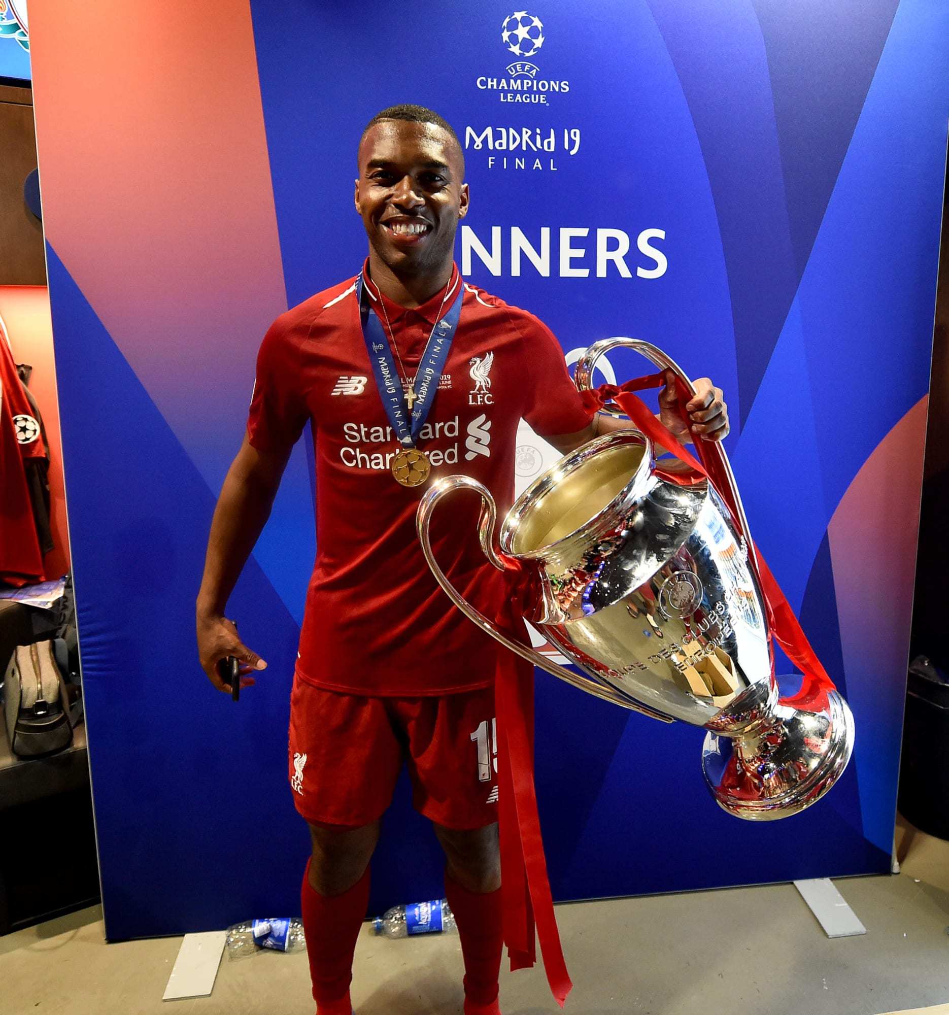 包含清晨欧冠传出新动向，印第安纳步行者再遭质疑，管理层表态：话题不断，球队文化再被提及的词条